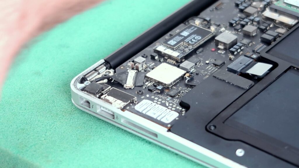 apple macbook air wifi chip