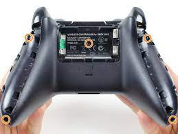 How to Disassemble Xbox One Controller